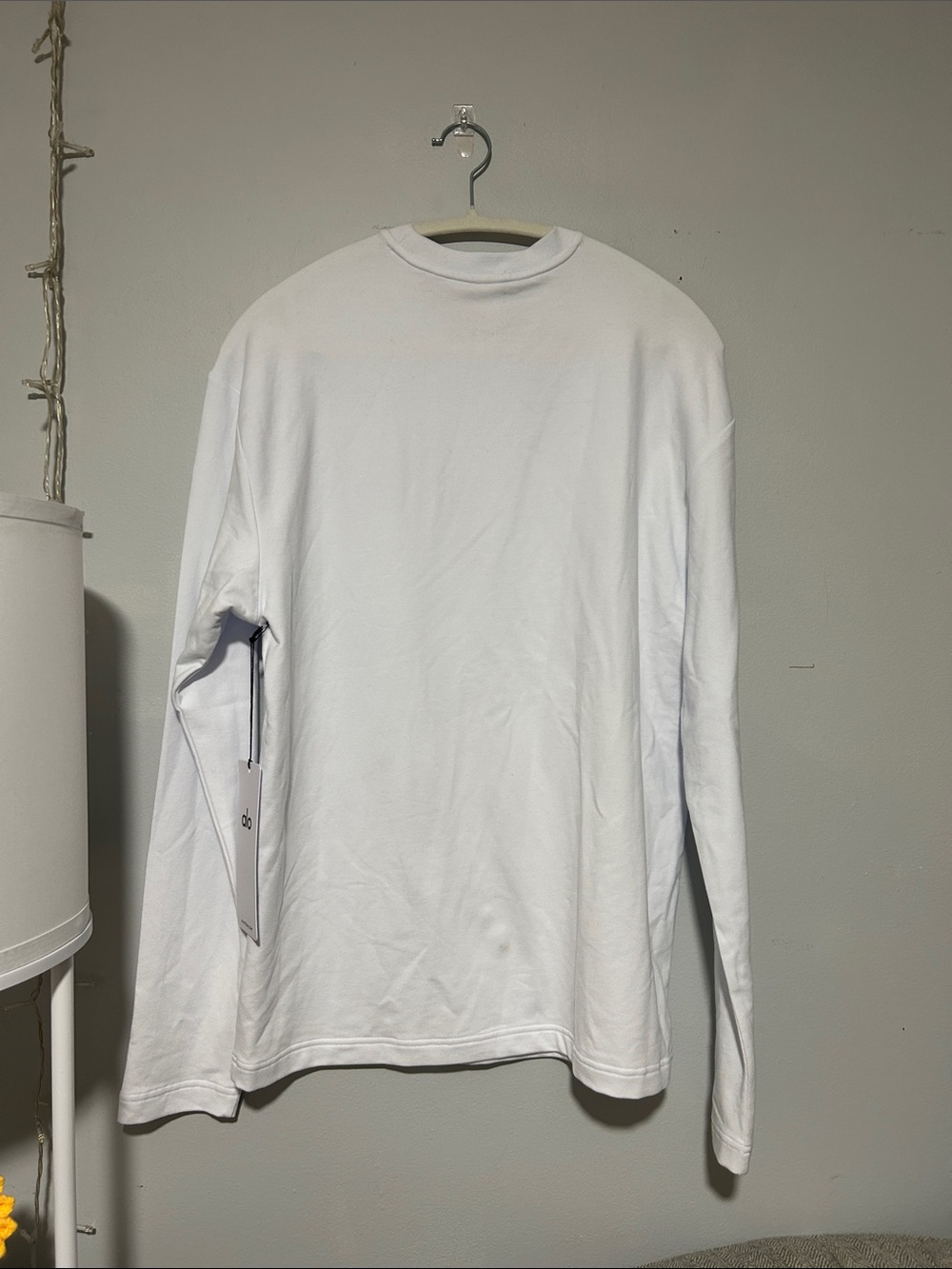 ALO Yoga Long Sleeve Crew - White S NWT - Picture 5 of 6